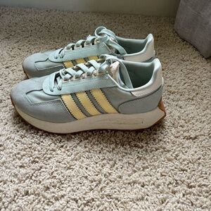 Adidas Retropy E5 Shoes